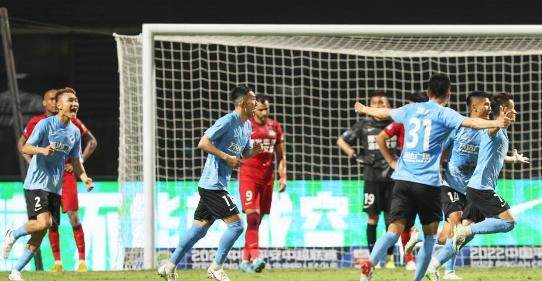 开云-全华班之间的对决！大连人对阵广州城首胜在望？